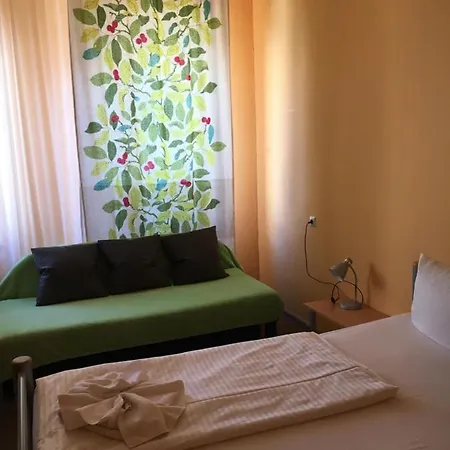 Πανσιόν Streuhof 2*