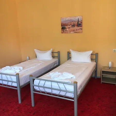 Πανσιόν Streuhof 2*